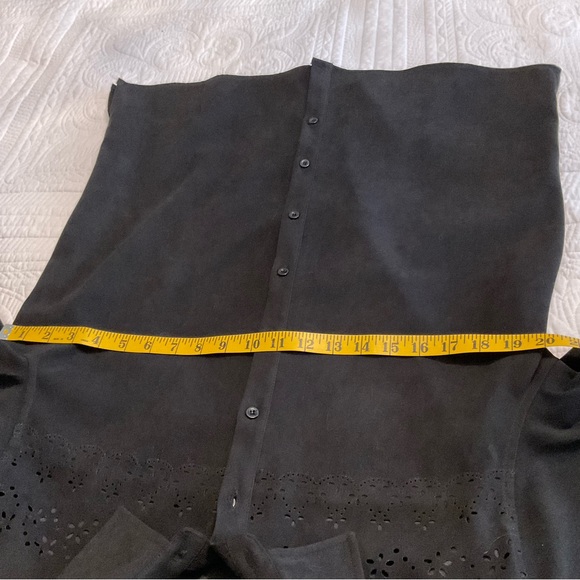 CARROLL REDD, BLACK OPEN LACE, FAUX VELOUR BLOUSE, SIZE: L - Picture 6 of 11